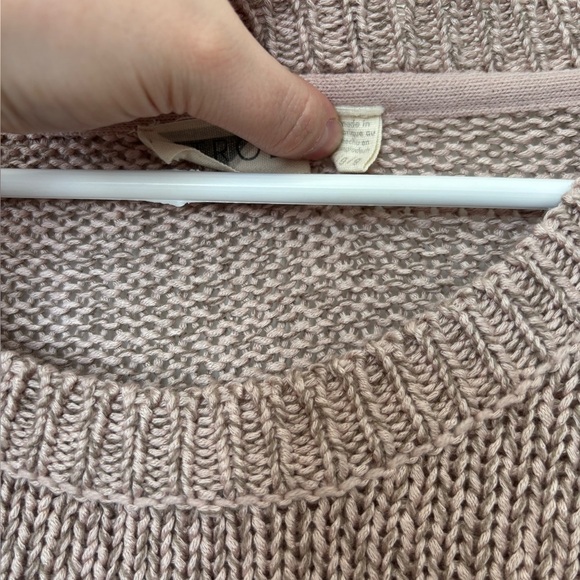 🎉4/30$🎉 Vintage Women's Pink Sweater with Elbow Patch💖 - Picture 3 of 5